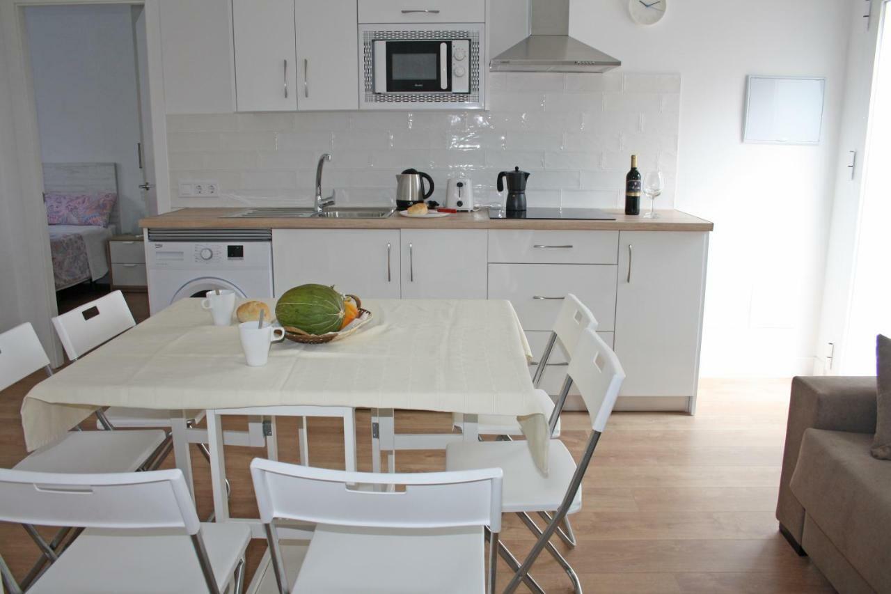 Apartamentos Angelita Plaza Beach Málaga Exteriör bild