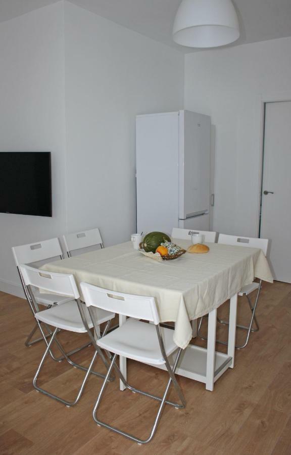 Apartamentos Angelita Plaza Beach Málaga Exteriör bild