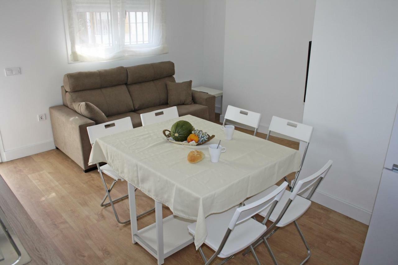 Apartamentos Angelita Plaza Beach Málaga Exteriör bild