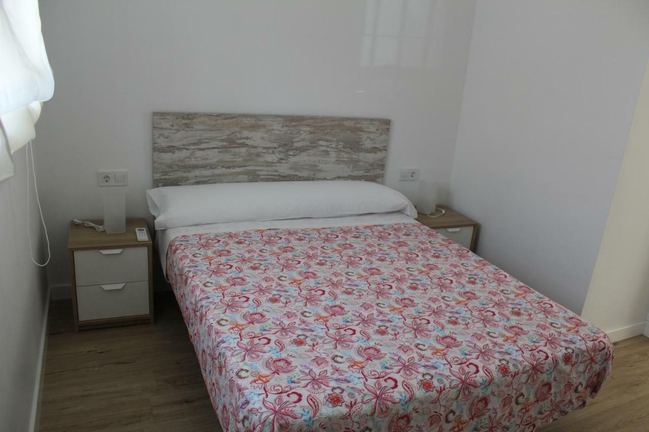 Apartamentos Angelita Plaza Beach Málaga Exteriör bild