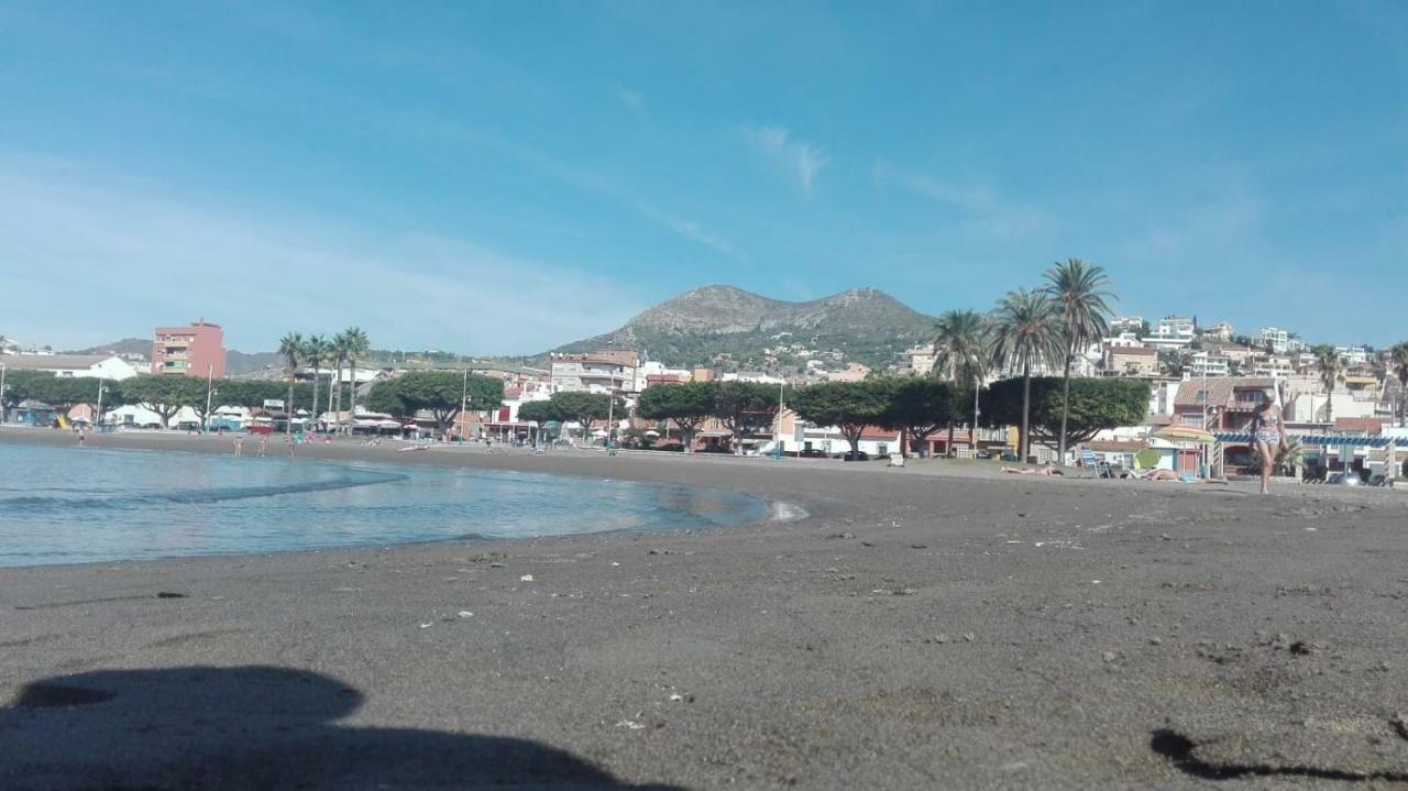 Apartamentos Angelita Plaza Beach Málaga Exteriör bild